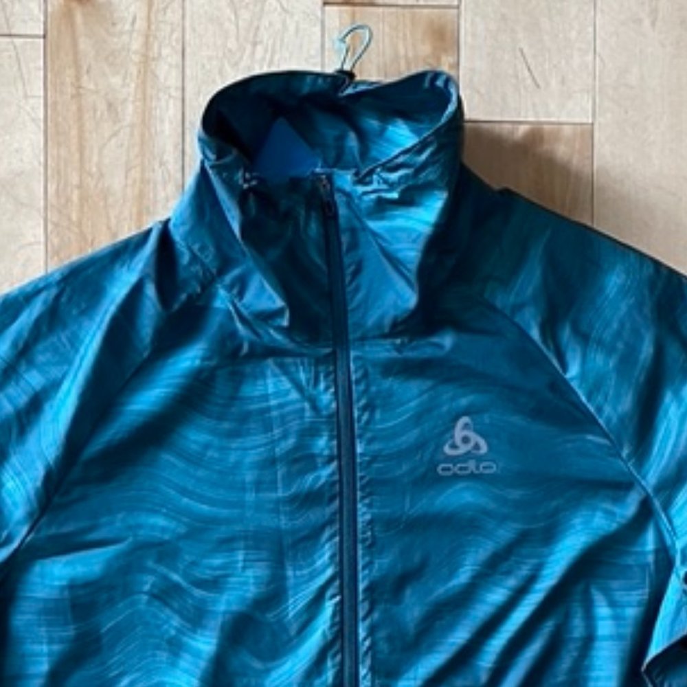 Women's Running Jacket - Picture 2 of 7